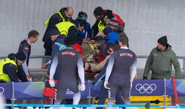 Jakobas Mandlbaueris buvo išgabentas neštuvais.