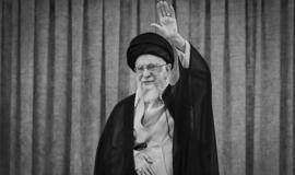 Žuvo Irano aukščiausiasis lyderis Khamenei