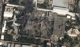 Palydovinėse nuotraukose matyti sunaikinti Khamenei rezidencijos pastatai