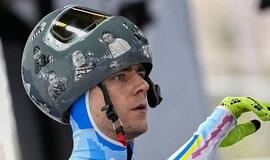 Rusija pasveikino TOK sprendimą dėl šalmo diskvalifikuoti Ukrainos olimpietį