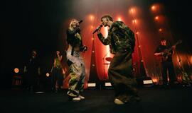 Angelou, Silvester Belt