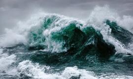 Bangos, kylančios iš niekur