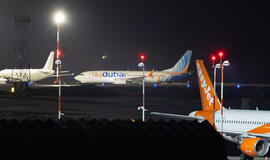 evakuaciniu skrydžiu iš JAE į Lietuvą penktadienį grįš daugiau nei 100 lietuvių