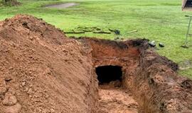 Golfo aikštyne atsivėrusi duobė