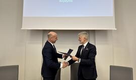 Raimondas Januševičius, Algis Latakas