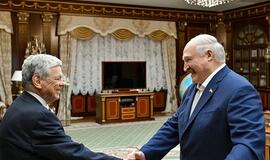 John Cole ir Aleksandras Lukašenka