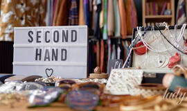 Britė „labdarinėje" už 3,95 svaro įsigijo paslaptingą krepšį