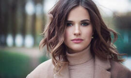 paprastas triukas su plaukais, keičiantis veidą