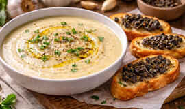 česnakinė-bulvių sriuba