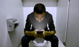 Šis įprotis gali sukelti sveikatos problemų