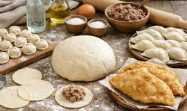 Geriausia tešla koldūnams, virtiniams ir čeburekams