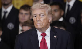 Trumpas: tik „laiko klausimas“, kada JAV po karo Irane imsis Kubos