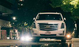 Cadilac Escalade, automobilis
