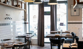 Momo grill, restoranas