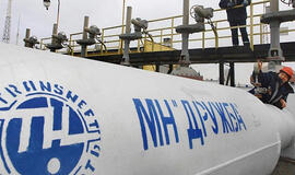 Ukraina trečiadienį atnaujins naftos tiekimą naftotiekiu „Družba“