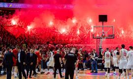 Vilniaus „Ryto“ krepšininkai dėkoja sirgaliams