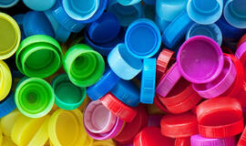 Ne šiukšlė, o radinys: kaip plastikiniai kamšteliai padės susitvarkyti butą