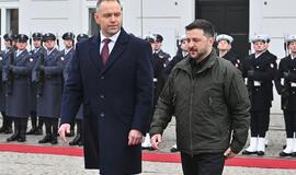Volodymyras Zelenskis, Karolis Navrockis
