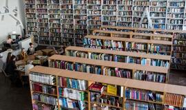 Biblioteka atgavo knygą, paimtą prieš 150 metų