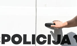 Policija, tarnybinis automobilis, durelės