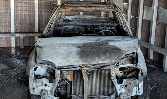 sudegęs automobilis, gaisras