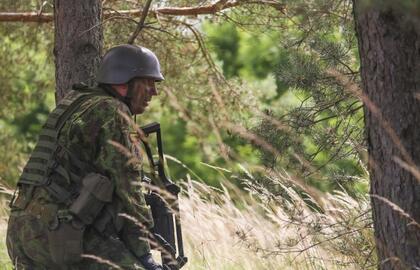 Karių pratybos kairių poligone