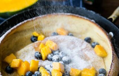 Blynai orkaitėje "Dutch baby"