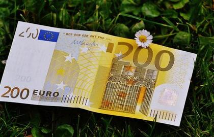 Pirmosios 200 Eur vienkartinės išmokos – ketvirtadienį