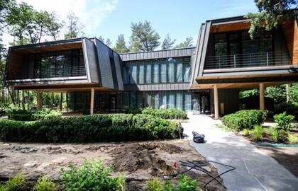 Prokuratūra: Palangos dušinės pastatytos laikantis įstatymų