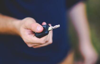 Nežymūs psichikos sveikatos sutrikimai – ne kliūtis vairuoti automobilį