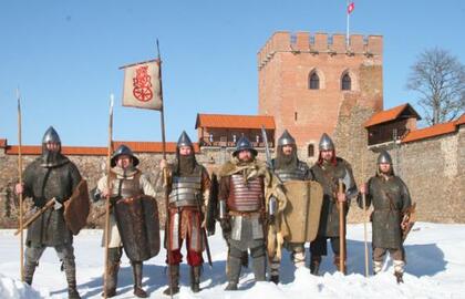 Į pasakišką praeitį nukeliančios Lietuvos dvarų legendos