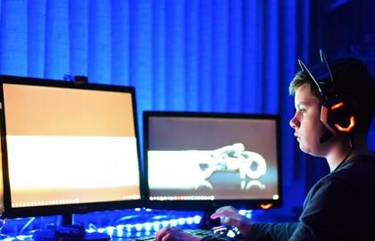 Psichologė apie kompiuterinius žaidimus: ne visi žaidimai, kuriuose vyksta kova, yra smurtiniai