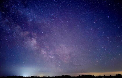 Nusprendėte fotografuoti naktį, bet nežinote nuo ko pradėti? Specialistas pataria, kaip užfiksuoti skirtingus dangaus kūnus