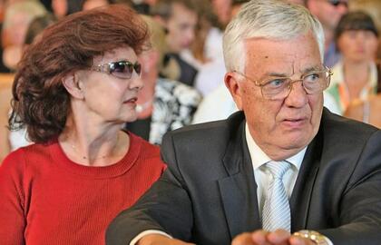 Eidama 84 metus mirė latvių kompozitoriaus ir pianisto Raimondo Paulso žmona Lana Pauls