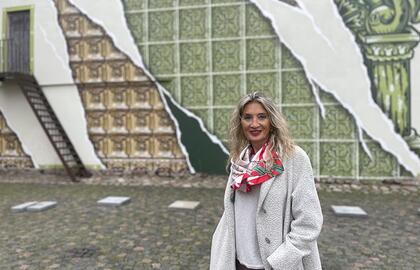 „Klaipėdiečiams palinkėčiau daugiau šypsotis“, – sako buvusi klaipėdietė rašytoja Jolita Herlyn, daugiau nei dešimt metų gyvenanti Hamburge (Vokietija).