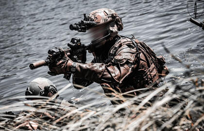 Milžiniškos investicijos į ginkluotę