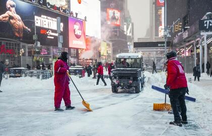 JAV žiemos audra be elektros paliko per milijoną namų ūkių