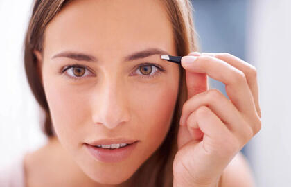 Praeities tendencija: grįžta devintojo dešimtmečio antakių mada