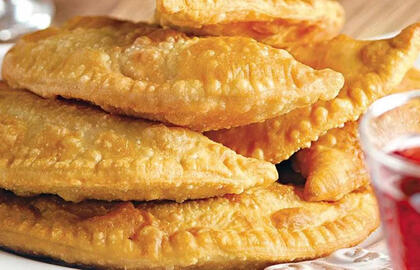 Čeburekai be vargo – reikia tik miltų, vandens ir aliejaus: traški plutelė ir sultingas įdaras