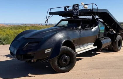 Beprotiškas tuningas: kolekcinis „Chevrolet Corvette“ pavirto tralu (nuotrauka)