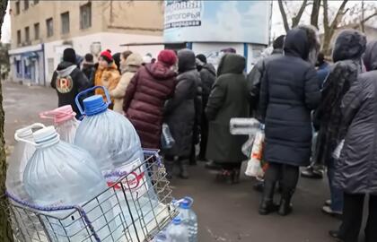 Rusijoje eilės prie geriamojo vandens