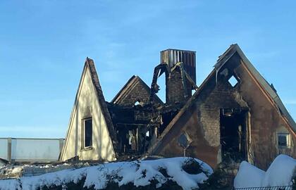 Gaisras, sudegęs namas, pamatai