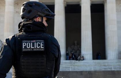 Saugumo tarnybos darbuotojai