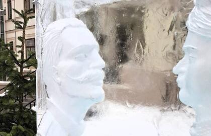 Ledo skulptūros, Kretinga