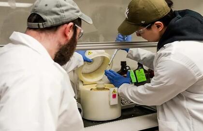 Mokslininkai kuria hidrogelio bateriją