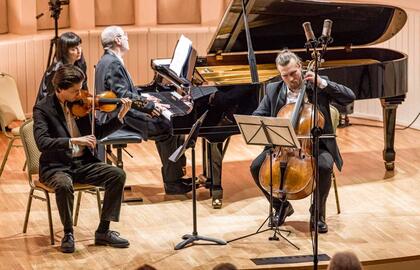 Muzikos vakarai kurhauze