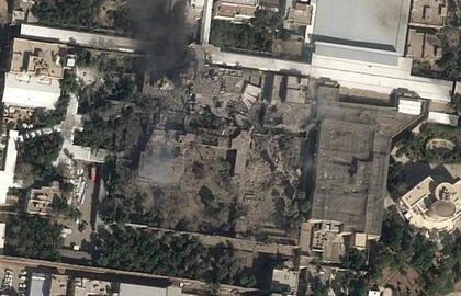 Palydovinėse nuotraukose matyti sunaikinti Khamenei rezidencijos pastatai