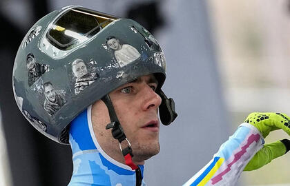 Rusija pasveikino TOK sprendimą dėl šalmo diskvalifikuoti Ukrainos olimpietį