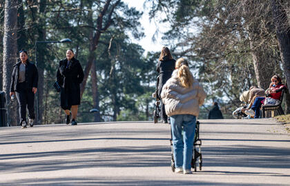 sinoptikė žada ir snaiges, ir pavasarišką šilumą
