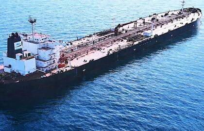 Rusijos šešėlinio laivyno tanklaivis